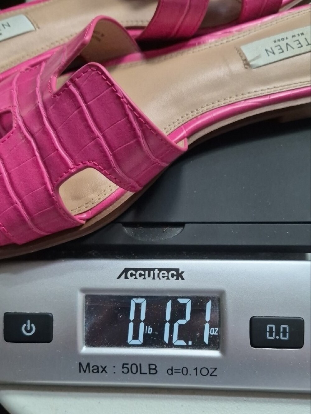 STEVEN by Steve Madden Hot Pink Croc-Embossed Slide Sandals Elle Woods Staple - Picture 7 of 7